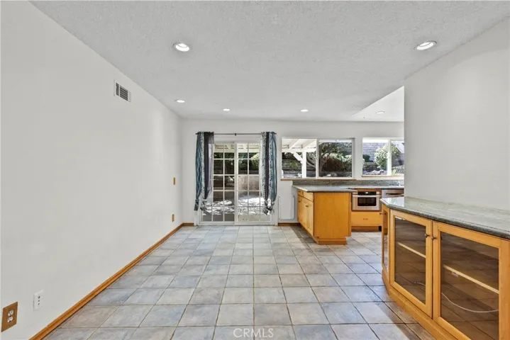 27717 Sequoia Glen, Valencia, California 91354