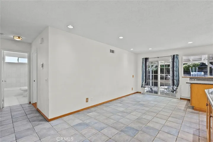 27717 Sequoia Glen, Valencia, California 91354