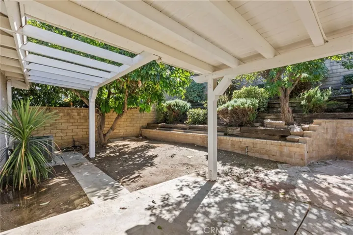 27717 Sequoia Glen, Valencia, California 91354