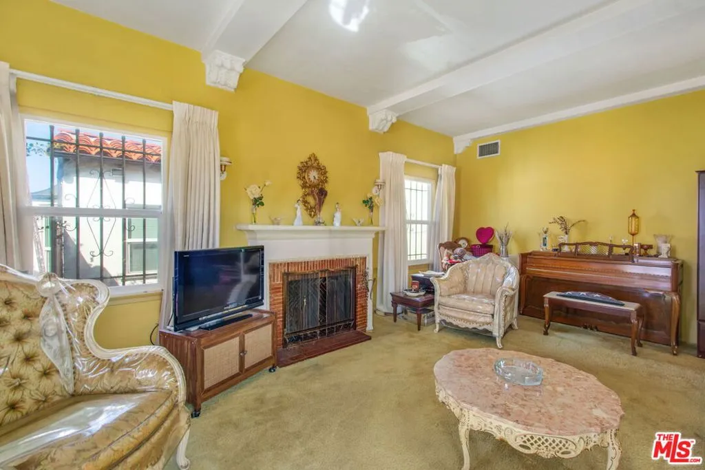 8106 S Normandie Avenue, Los Angeles, California 90044 home-pic-7