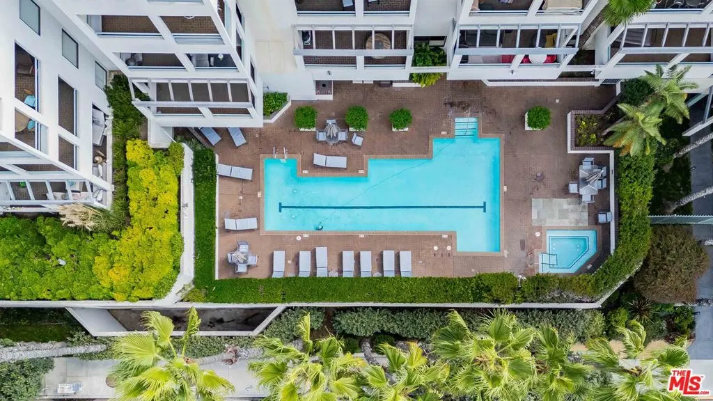 110 Ocean Park Boulevard 213, Santa Monica, California 90405 home-pic-13