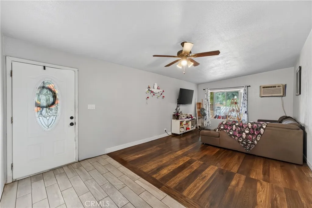 7411 Eddy, Jurupa Valley, California 92509 home-pic-9