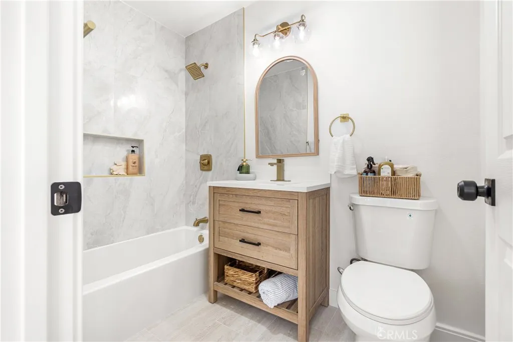 5146 W 135th, Hawthorne, California 90250 home-pic-37