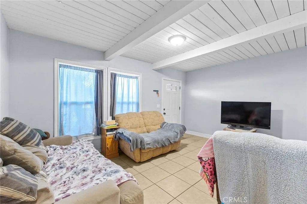 18515 14th, Bloomington, California 92316 home-pic-2