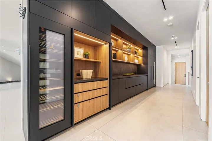 20620 Chatsboro Drive, Woodland Hills, California 91364