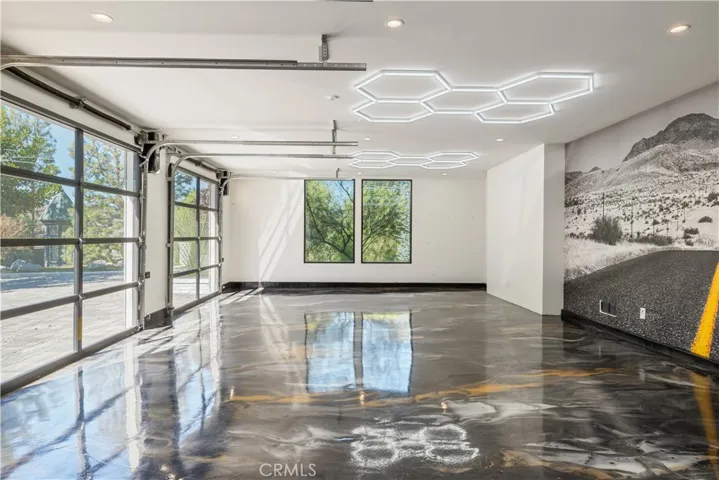 20620 Chatsboro Drive, Woodland Hills, California 91364
