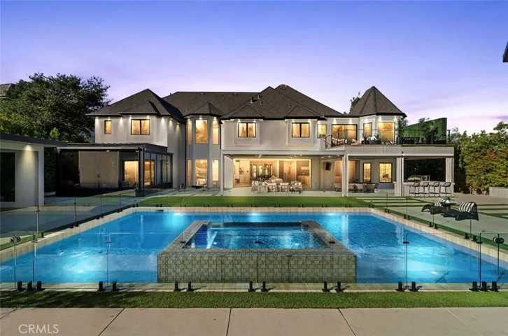 20620 Chatsboro Drive, Woodland Hills, California 91364