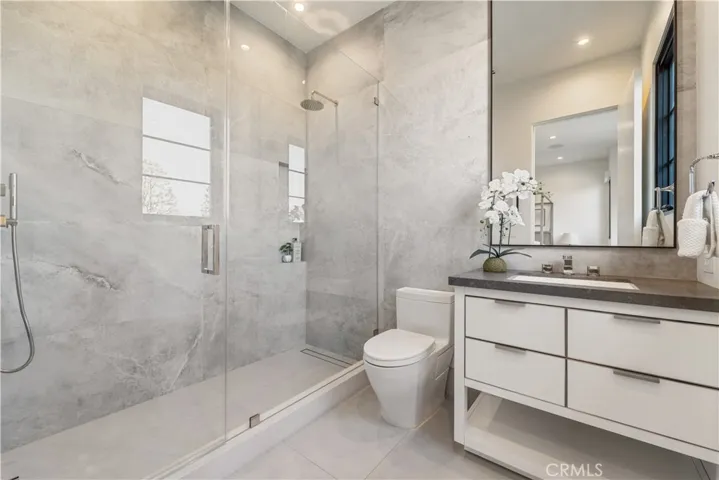 20620 Chatsboro Drive, Woodland Hills, California 91364