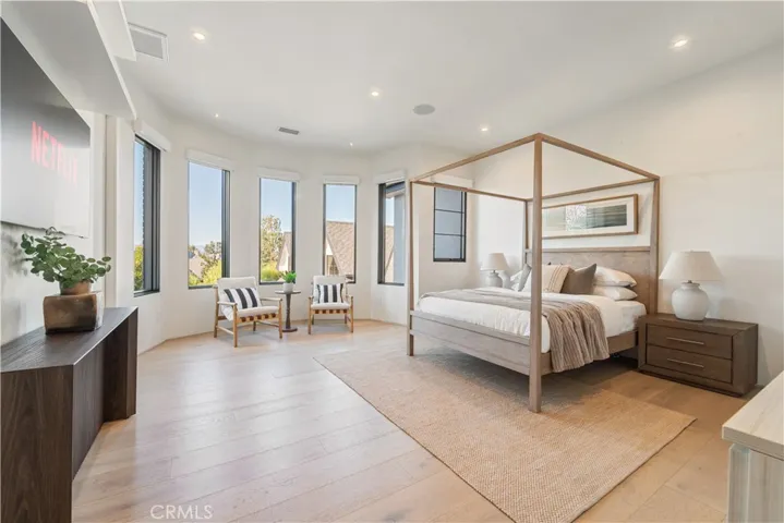 20620 Chatsboro Drive, Woodland Hills, California 91364
