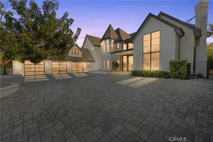 20620 Chatsboro Drive, Woodland Hills, California 91364