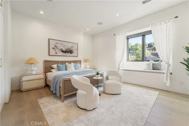 20620 Chatsboro Drive, Woodland Hills, California 91364