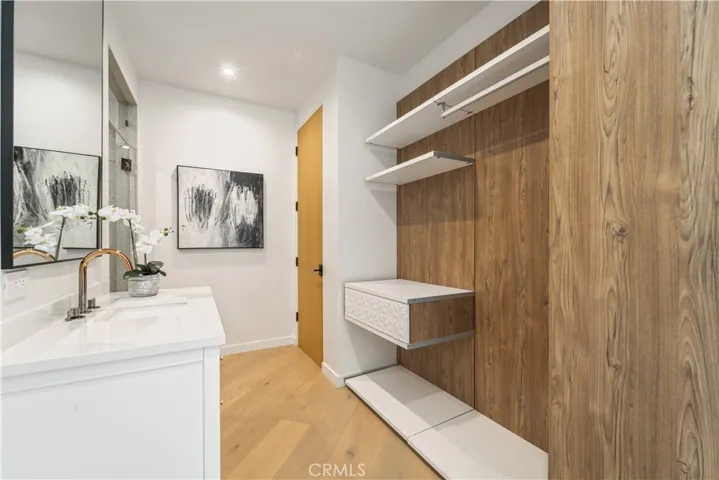 20620 Chatsboro Drive, Woodland Hills, California 91364
