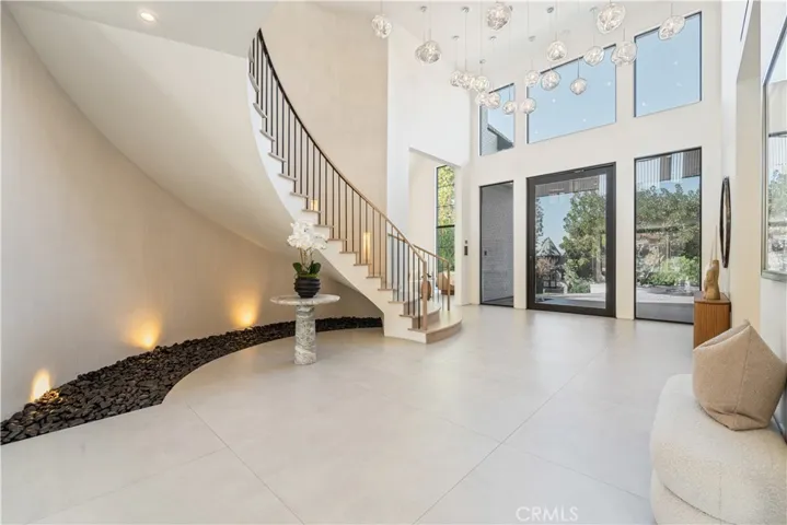 20620 Chatsboro Drive, Woodland Hills, California 91364