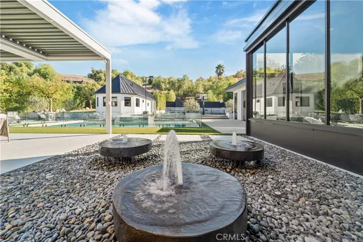 20620 Chatsboro Drive, Woodland Hills, California 91364