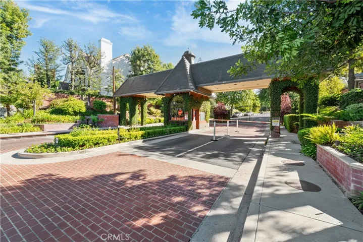 20620 Chatsboro Drive, Woodland Hills, California 91364
