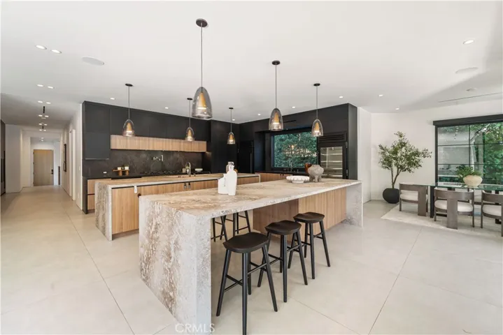 20620 Chatsboro Drive, Woodland Hills, California 91364
