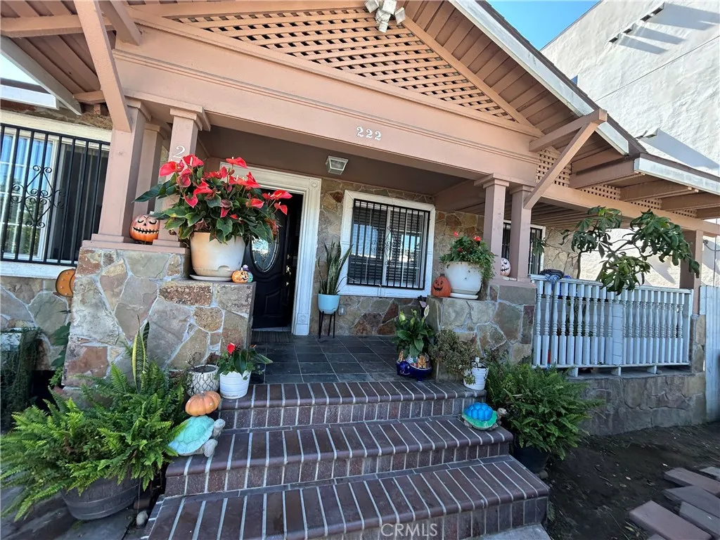 222 W 87th, Los Angeles, California 90003 home-pic-2