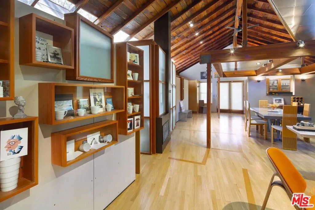 10335 Oletha Lane, Los Angeles, California 90077 home-pic-8