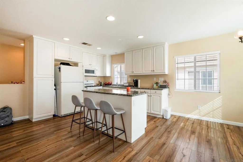 1440 Levant Ln 1, Chula Vista, California 91913 home-pic-11