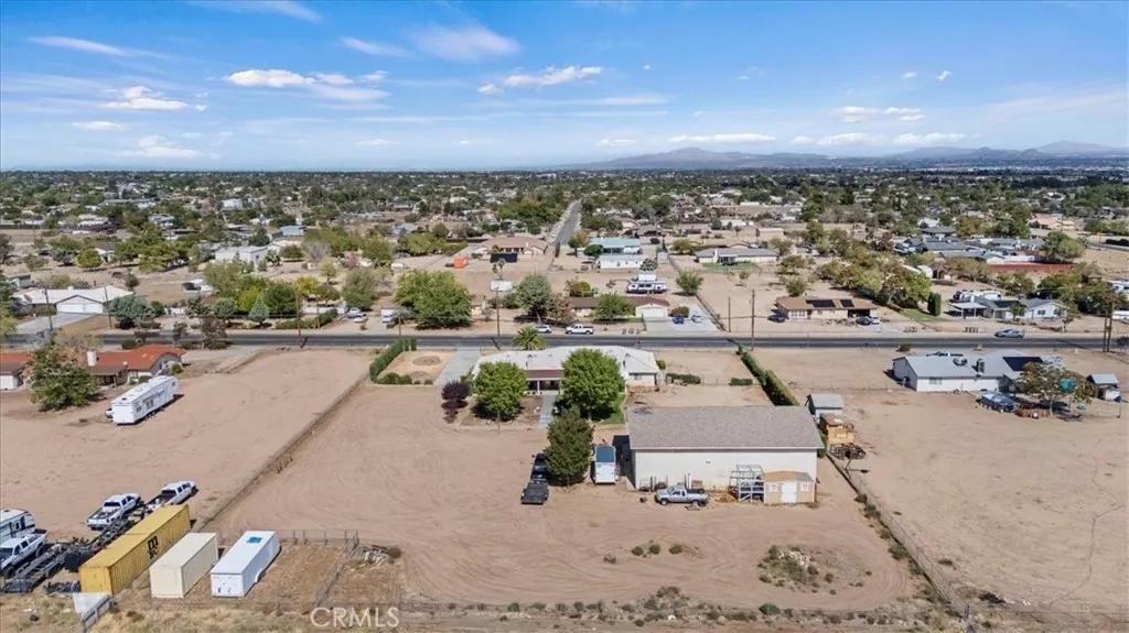 15845 Mesquite St, Hesperia, California 92345 home-pic-45