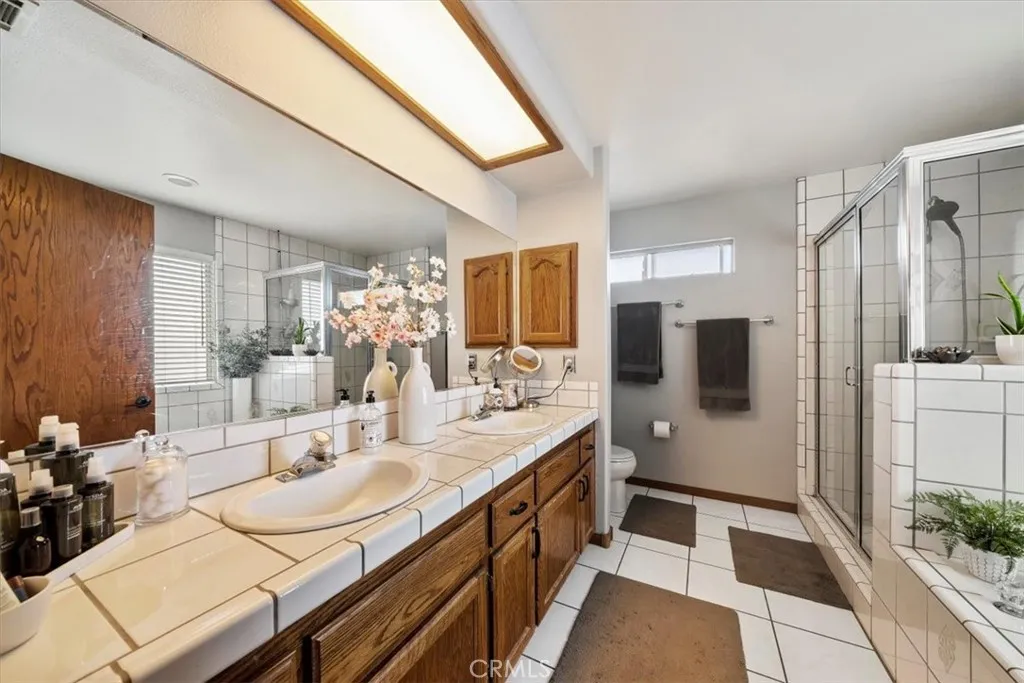 15845 Mesquite St, Hesperia, California 92345 home-pic-20