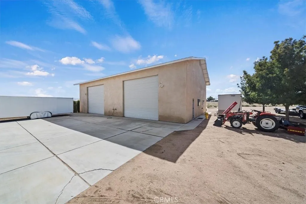 15845 Mesquite St, Hesperia, California 92345 home-pic-36