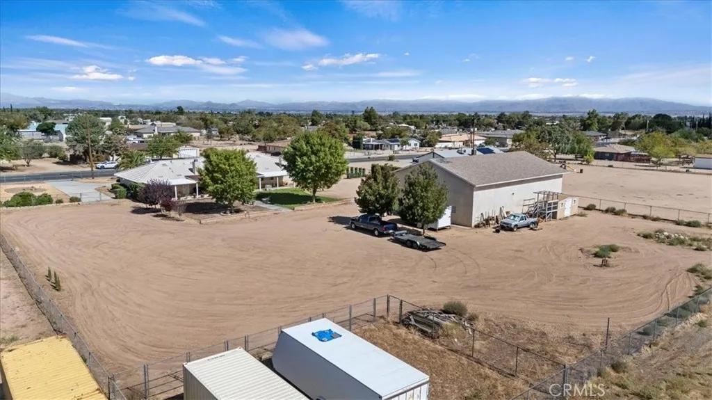15845 Mesquite St, Hesperia, California 92345 home-pic-44