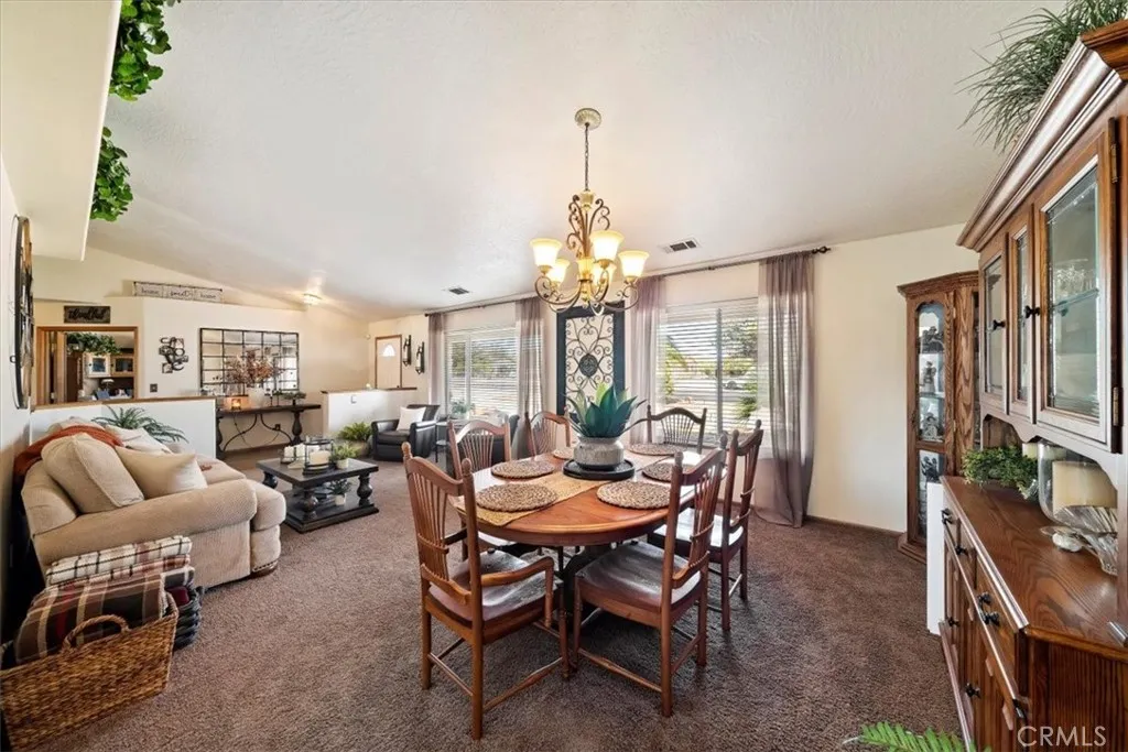 15845 Mesquite St, Hesperia, California 92345 home-pic-12