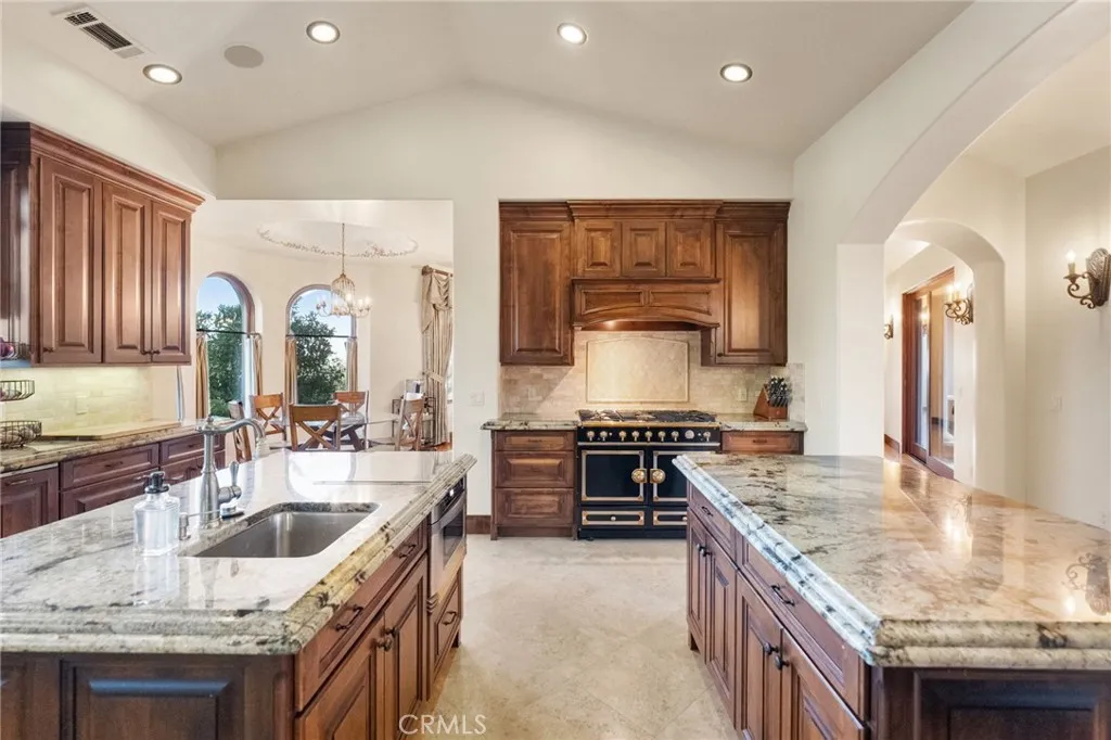 43040 Via Nariz, Temecula, California 92590 home-pic-11