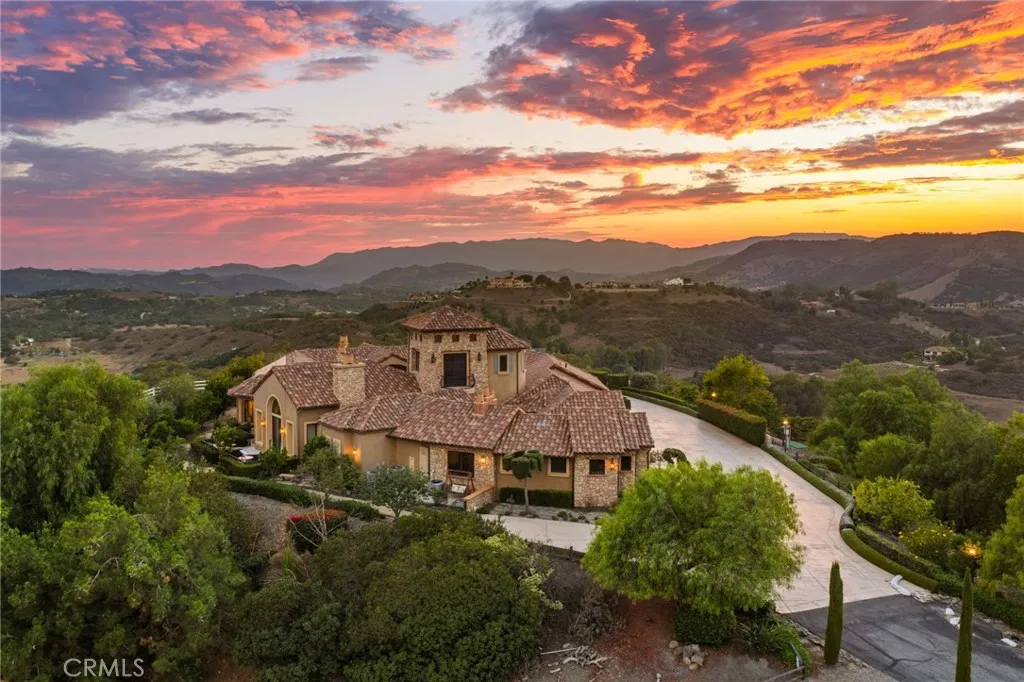 43040 Via Nariz, Temecula, California 92590 home-pic-2