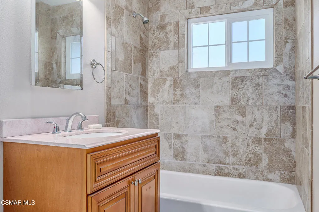 560 Randy Drive, Newbury Park, California 91320 home-pic-28