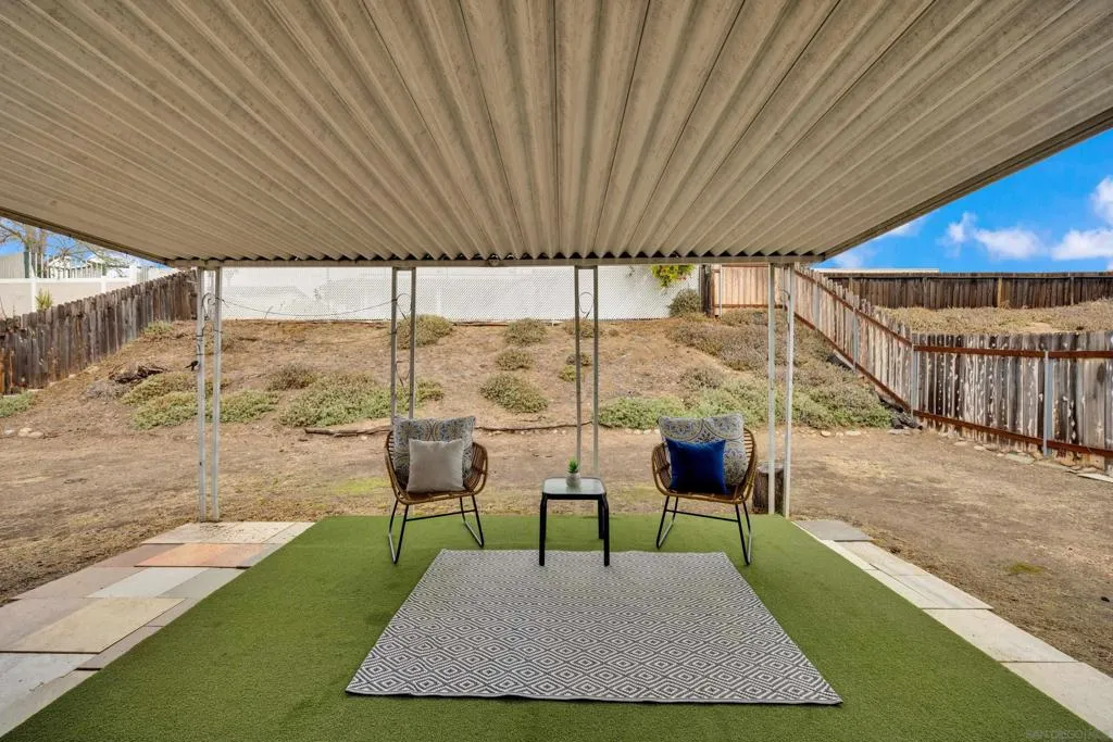 8532 Carlton Oaks Drive, Santee, California 92071 home-pic-16