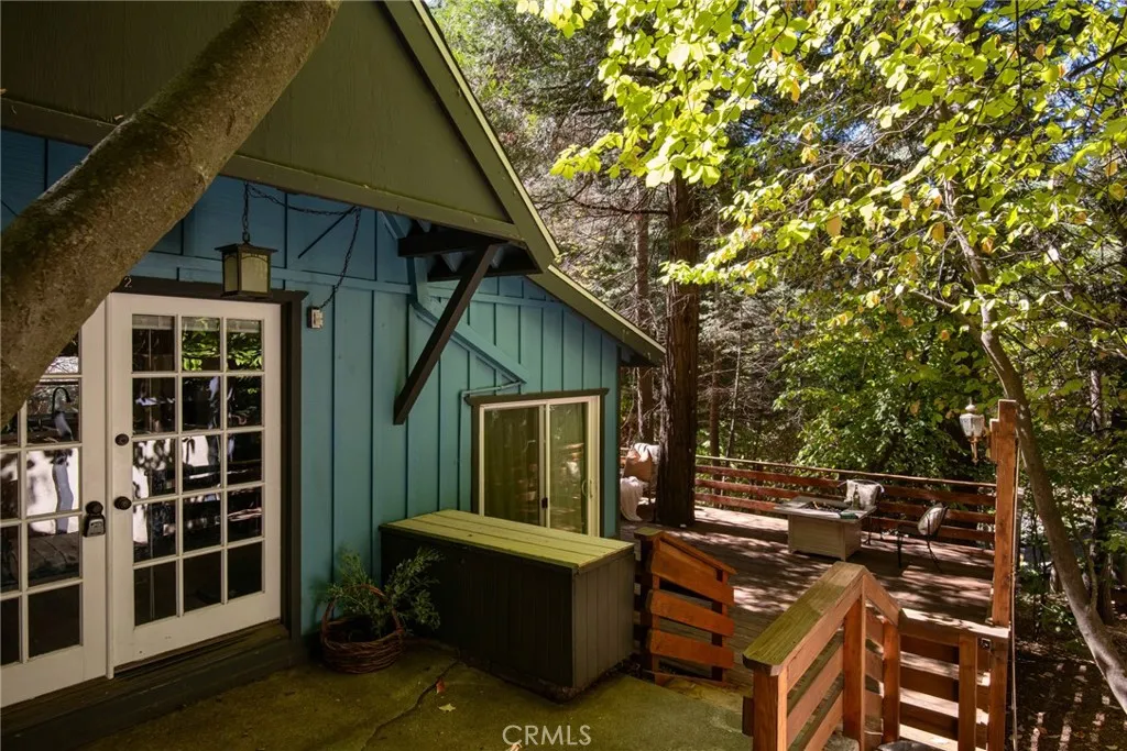 782 Lake Drive, Lake Arrowhead, California 92352 home-pic-17