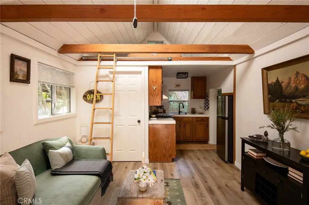 782 Lake Drive, Lake Arrowhead, California 92352 home-pic-2