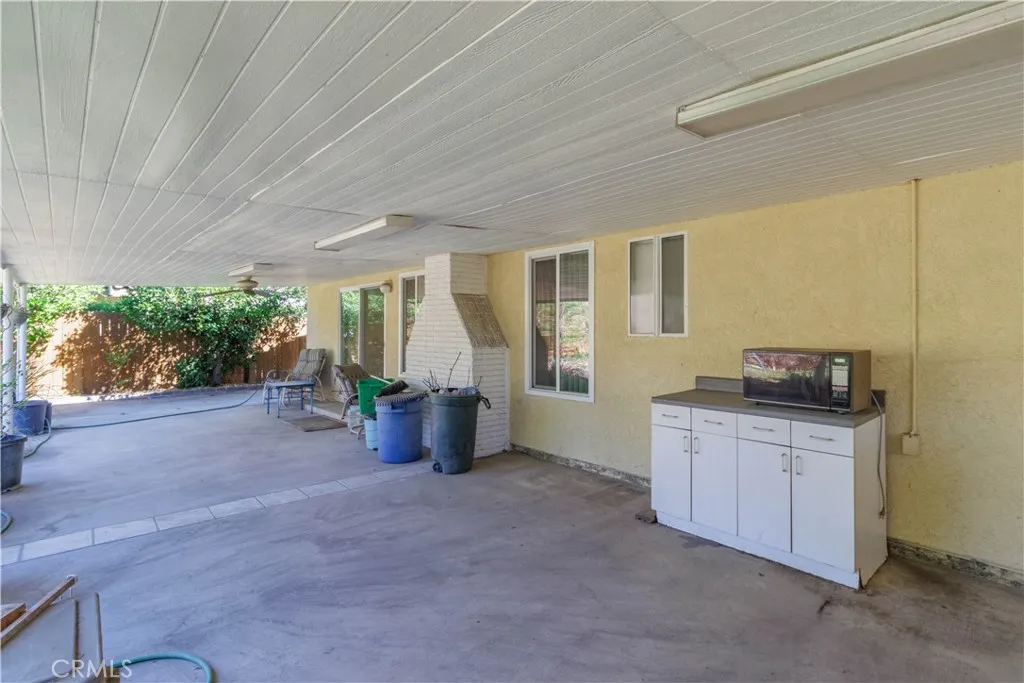 1323 Kingswood, Redlands, California 92374 home-pic-31