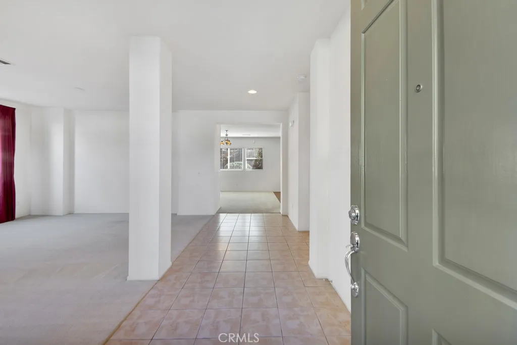 2550 W Avenue K6, Lancaster, California 93536 home-pic-5
