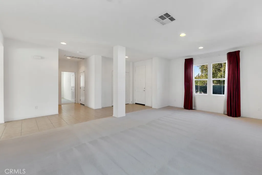 2550 W Avenue K6, Lancaster, California 93536 home-pic-7