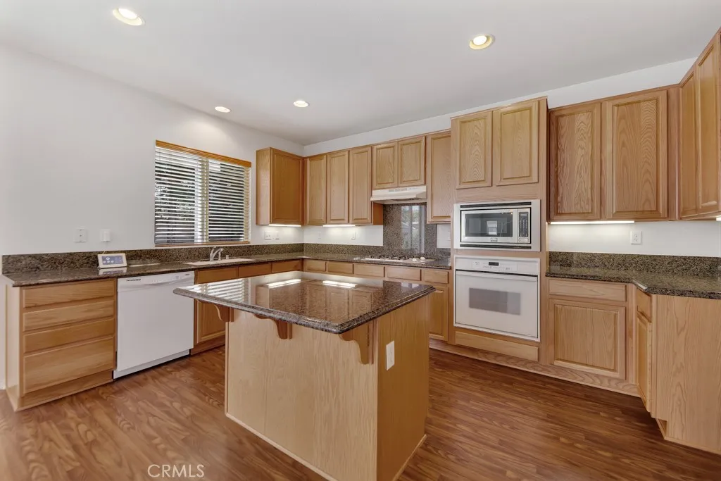 2550 W Avenue K6, Lancaster, California 93536 home-pic-14