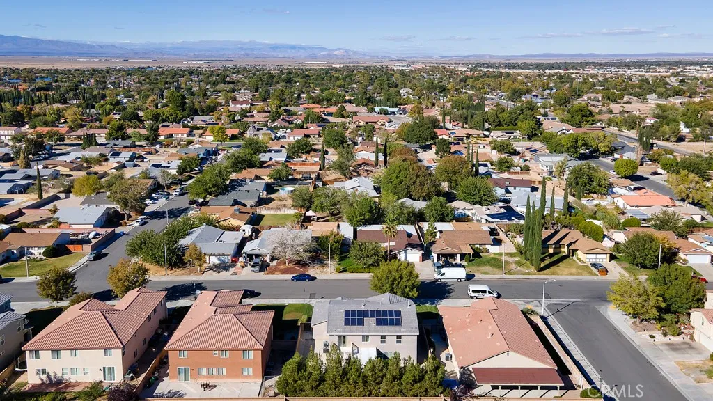 2550 W Avenue K6, Lancaster, California 93536 home-pic-57