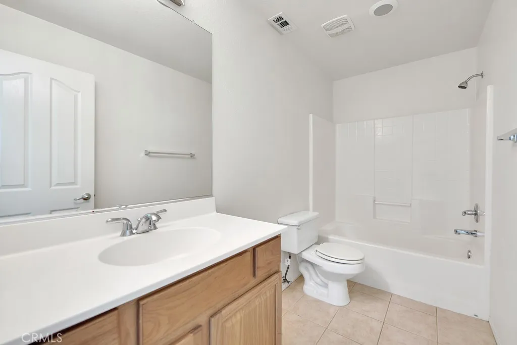 2550 W Avenue K6, Lancaster, California 93536 home-pic-31
