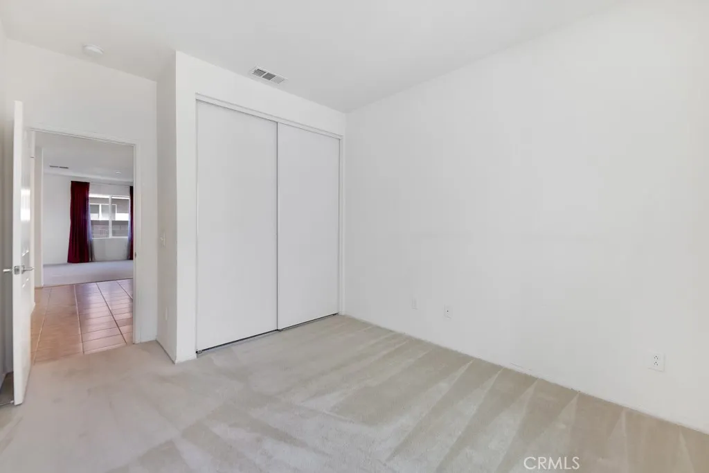 2550 W Avenue K6, Lancaster, California 93536 home-pic-12