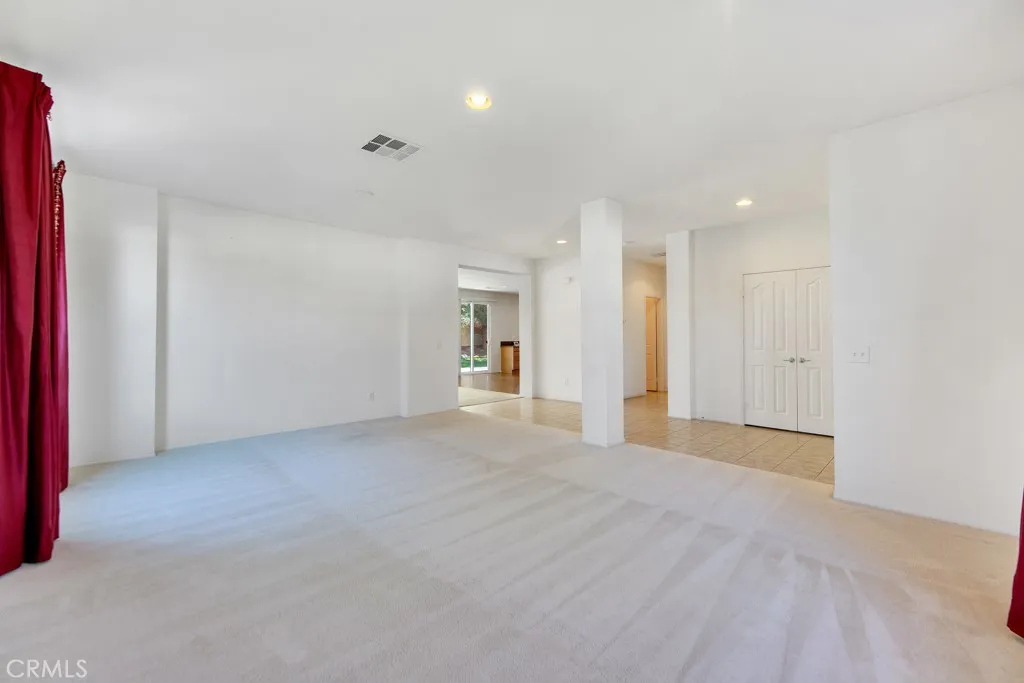 2550 W Avenue K6, Lancaster, California 93536 home-pic-9