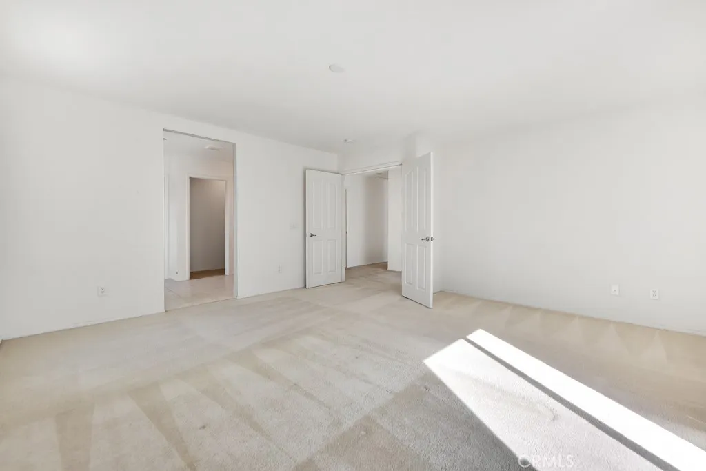 2550 W Avenue K6, Lancaster, California 93536 home-pic-37
