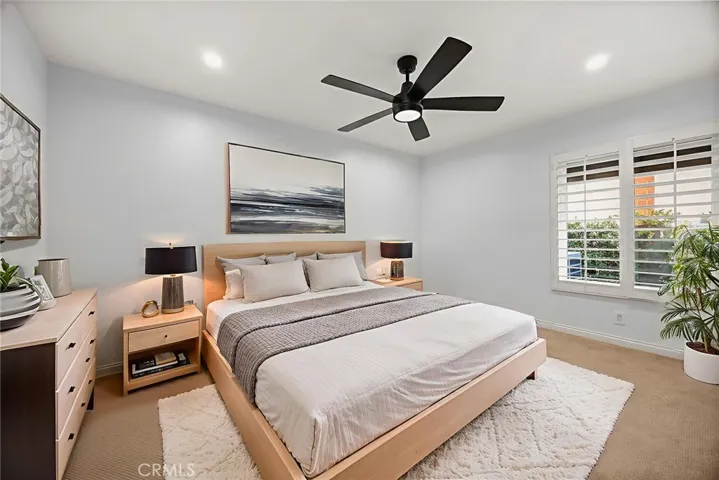Virtually staged * Desirable downstairs bedroom