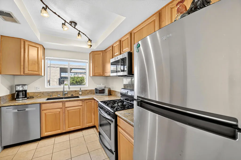 82239 Waring Way, Indio, California 92201 home-pic-11