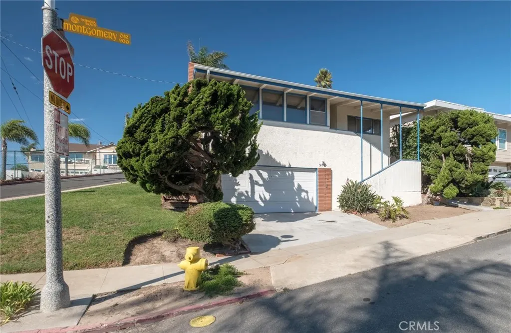 909 Montgomery, Hermosa Beach, California 90254 home-pic-9