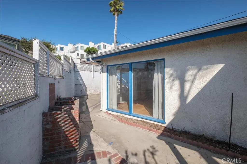 909 Montgomery, Hermosa Beach, California 90254 home-pic-5
