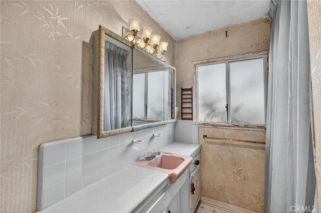 909 Montgomery, Hermosa Beach, California 90254 home-pic-16