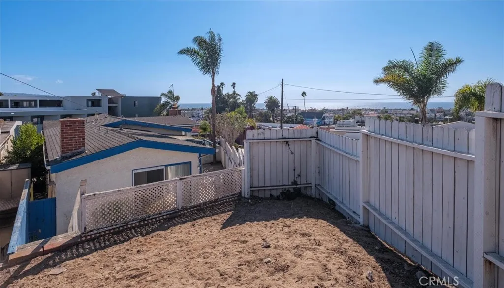 909 Montgomery, Hermosa Beach, California 90254 home-pic-29