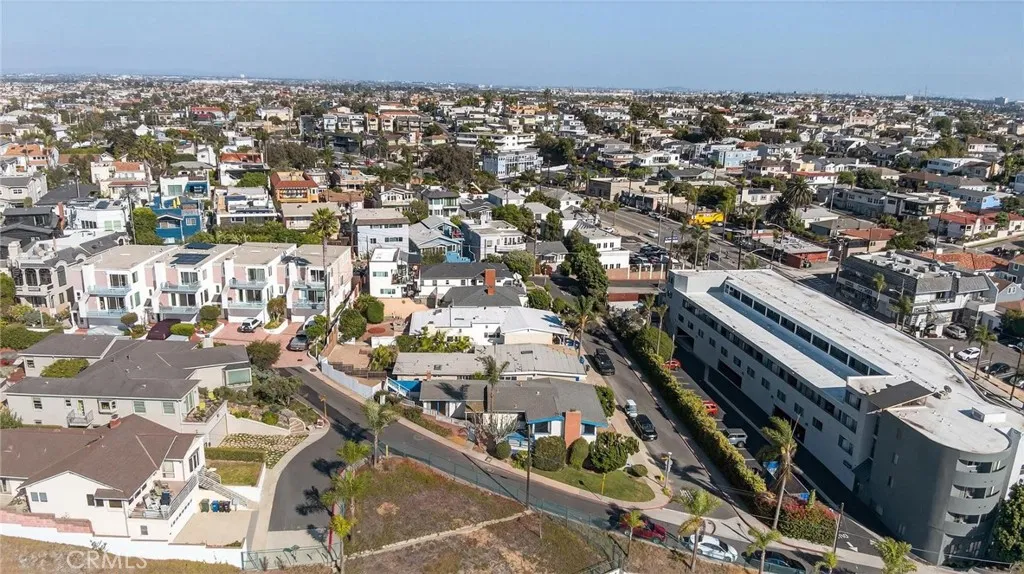 909 Montgomery, Hermosa Beach, California 90254 home-pic-26